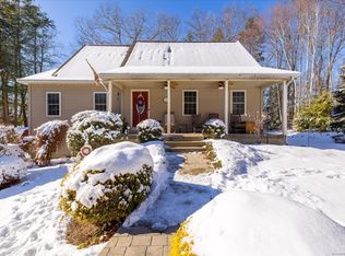 75 Valley View Rd, Woodstock Valley, CT 06282