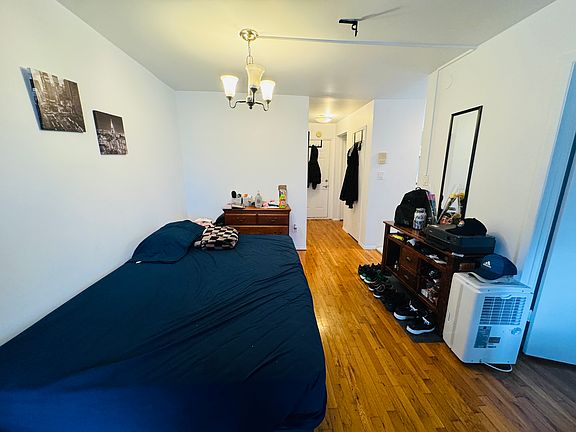 3rd image of 14-46 30th Dr #3N