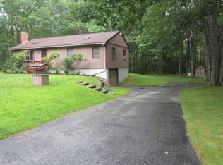 7 Blueberry Ln, Topsham, ME 04086
