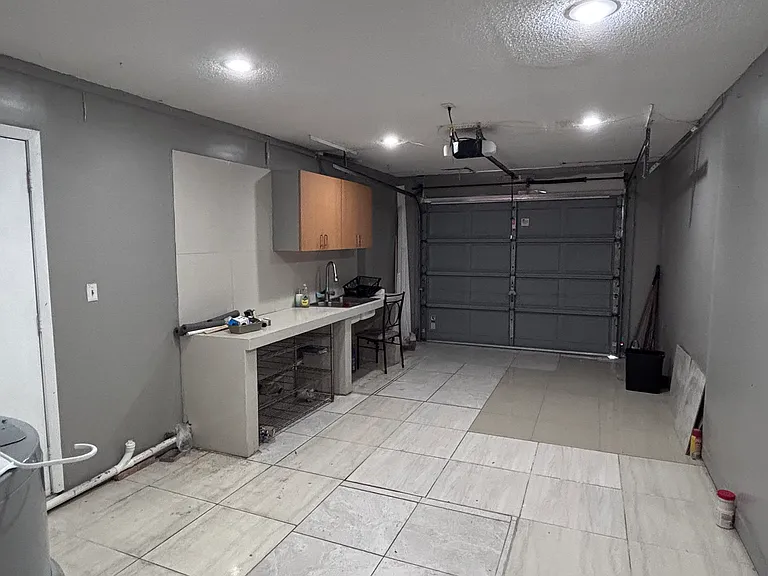 6615 N Clark Ave — Photo 6
