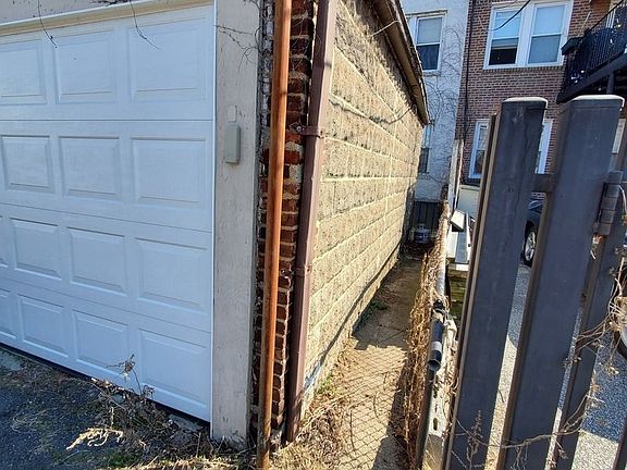 4th image of 2334 35th St
