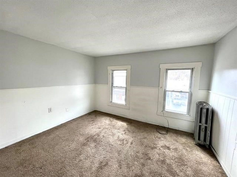 2nd image of 251 Main St #5