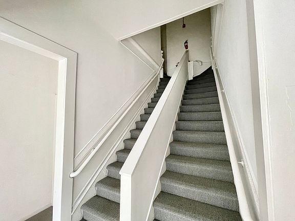 2nd image of 582 Grove St APT 12