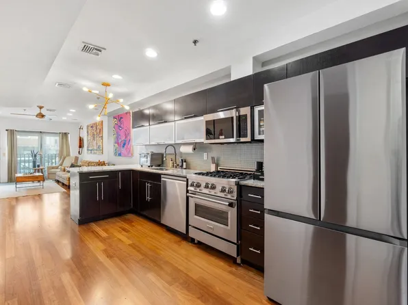 415 Adams Street image 1 of 26