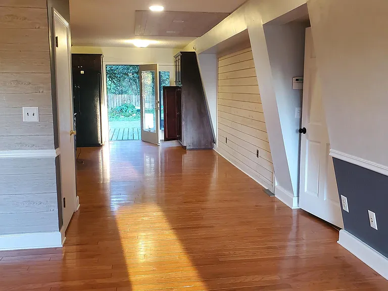 4704 Great Oaks Dr — Photo 9