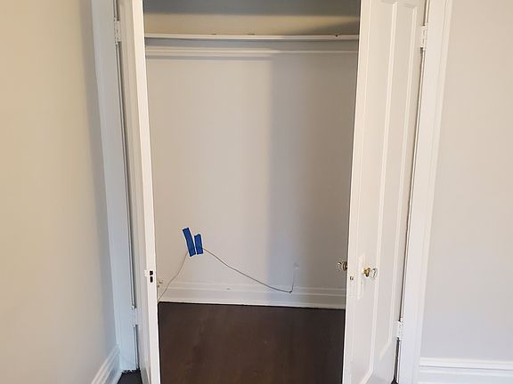 5th image of 5400 W Cornelia Ave APT 1W