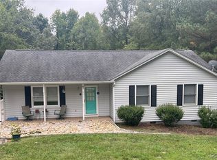 690 Pine Rd, Halifax, VA 24558