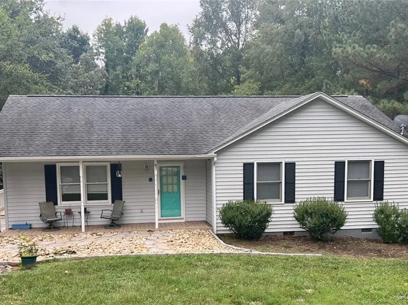 690 Pine Rd, Halifax, VA 24558