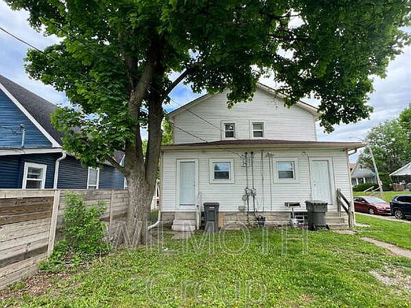 2nd image of 853 Lincoln St