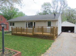 6107 SW 19th St, Des Moines, IA 50315