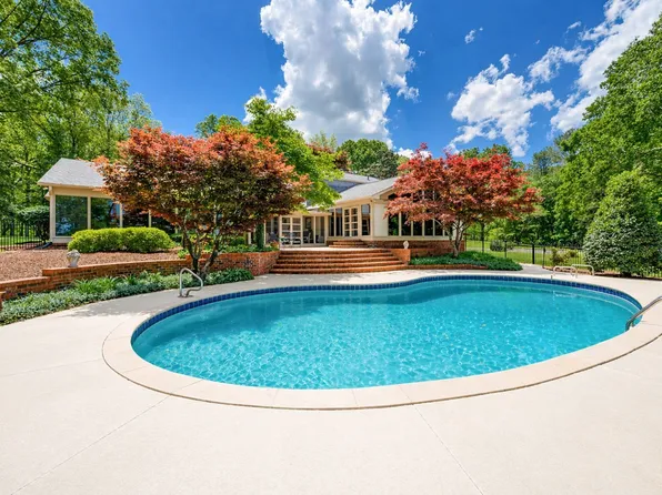 414 Bellwood Dr, Dickson, TN 37055