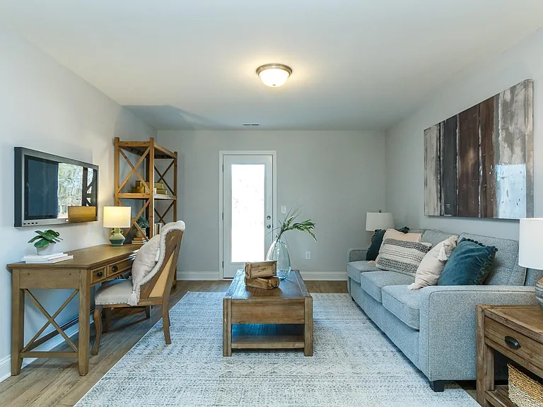 1312 Canary Pepper Dr — Photo 4