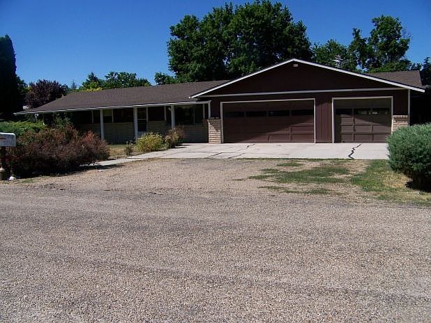 1st image of 2821 Erin Ave