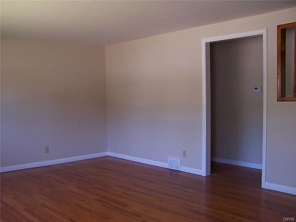 3rd image of 317 Dickerson Dr N