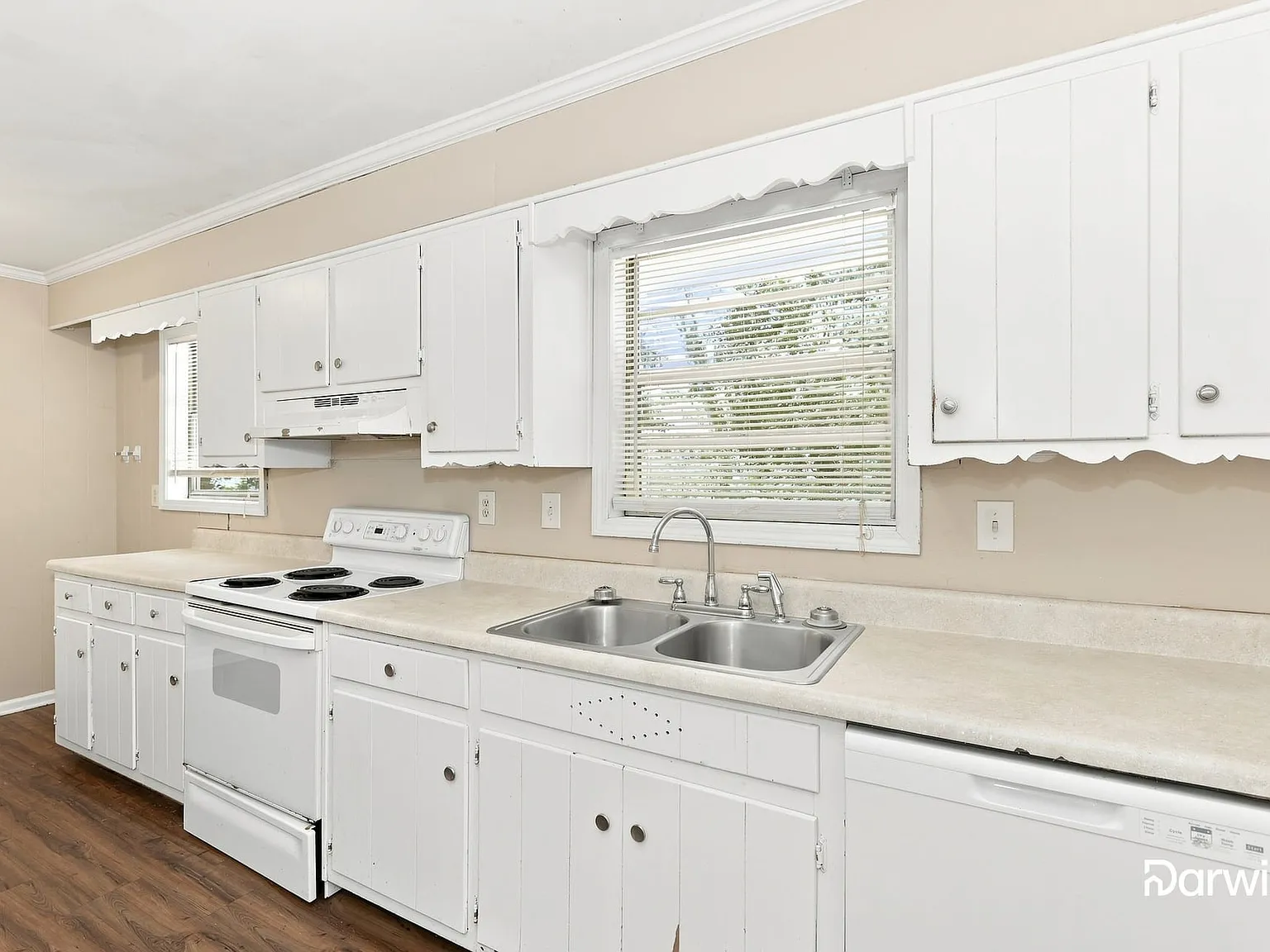 3 bed, 2.0 bath, 1216 sqft, $1,805 — Photo 3