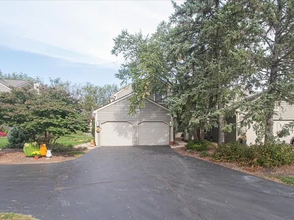 410 White Oak Ln #1181, Barrington, IL 60010