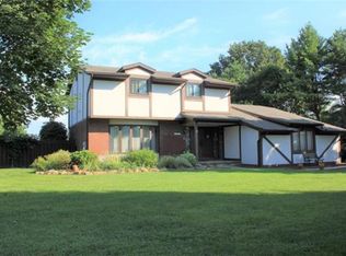 5061 Hill Top Ct, Schnecksville, PA 18078