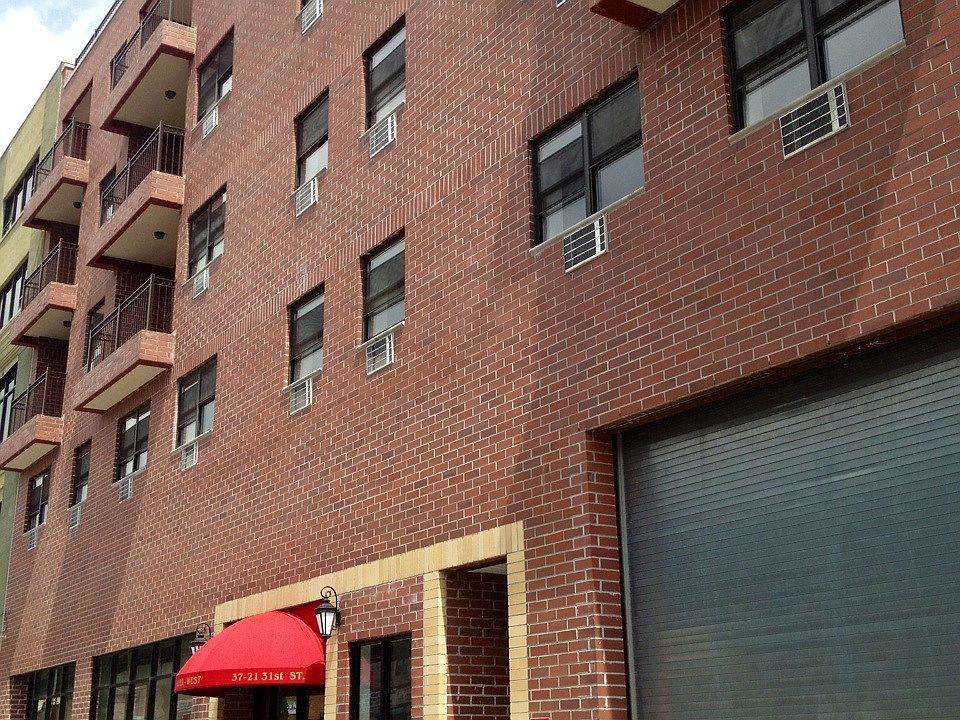 2nd image of 3714 32nd St APT 403