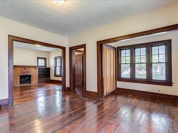 5th image of 321 S Chautauqua Ave