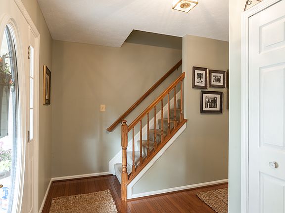 Front Entrance/foyer