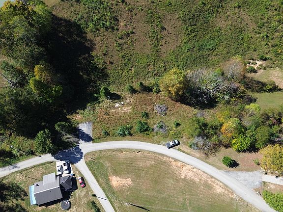 5th image of 203 Poplar Hollow Rd