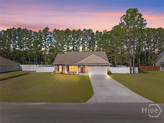 2nd image of 309 Tallulah Bend