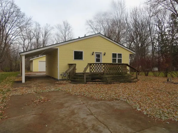 750 S River Rd, Fremont, WI 54940
