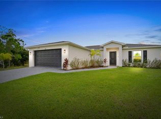 4017 33rd St SW, Lehigh Acres, FL 33976