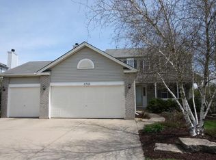 1712 Grand Highlands Dr, Plainfield, IL 60586