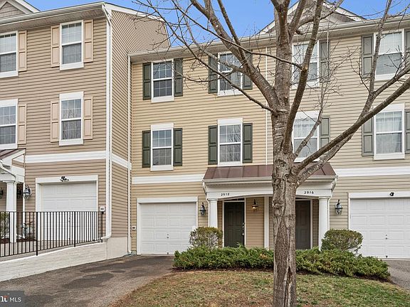 3rd image of 2918 Truffle Oak Pl