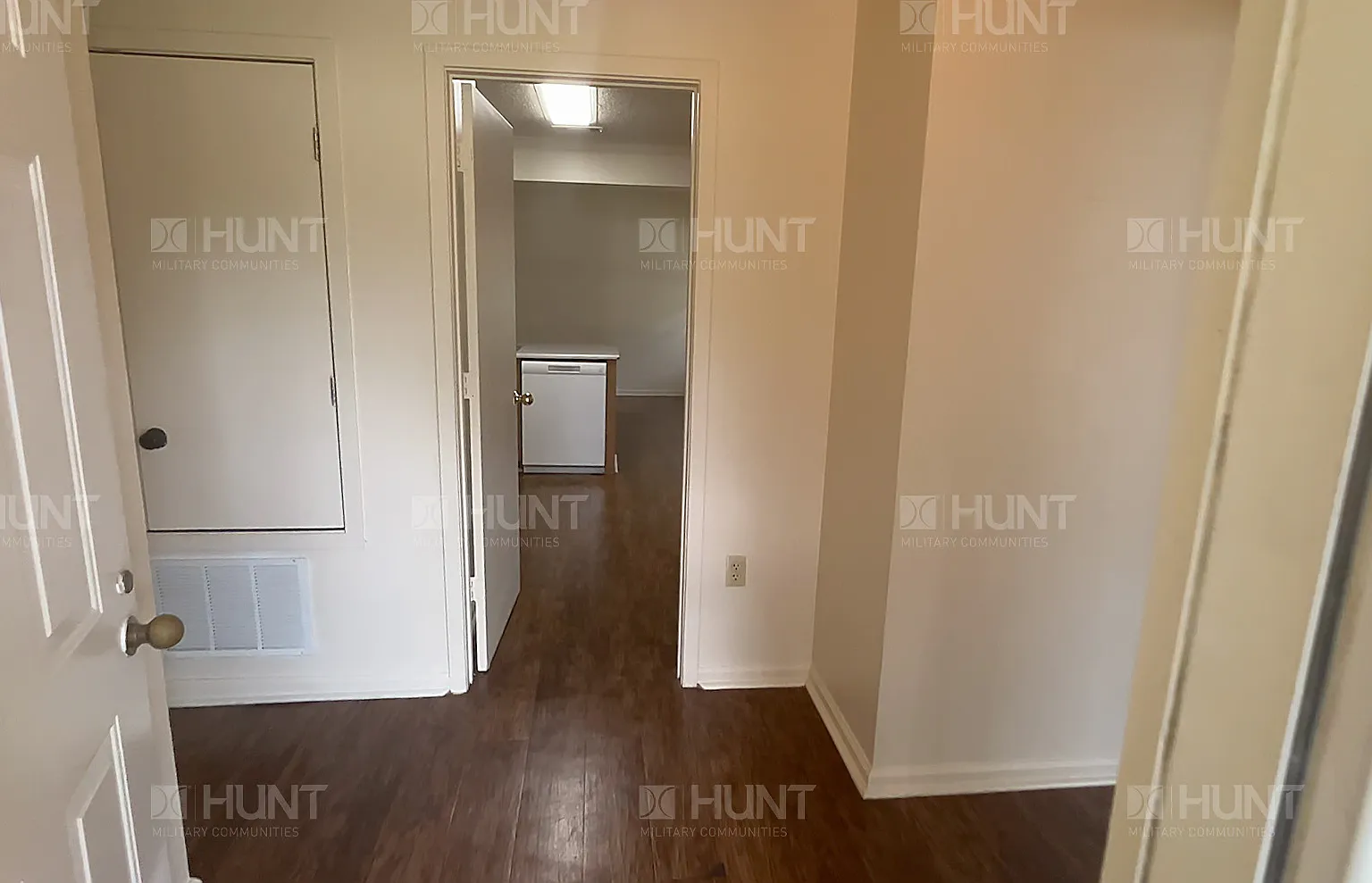 4 bed, 1679 sqft, $2,034 — Photo 4