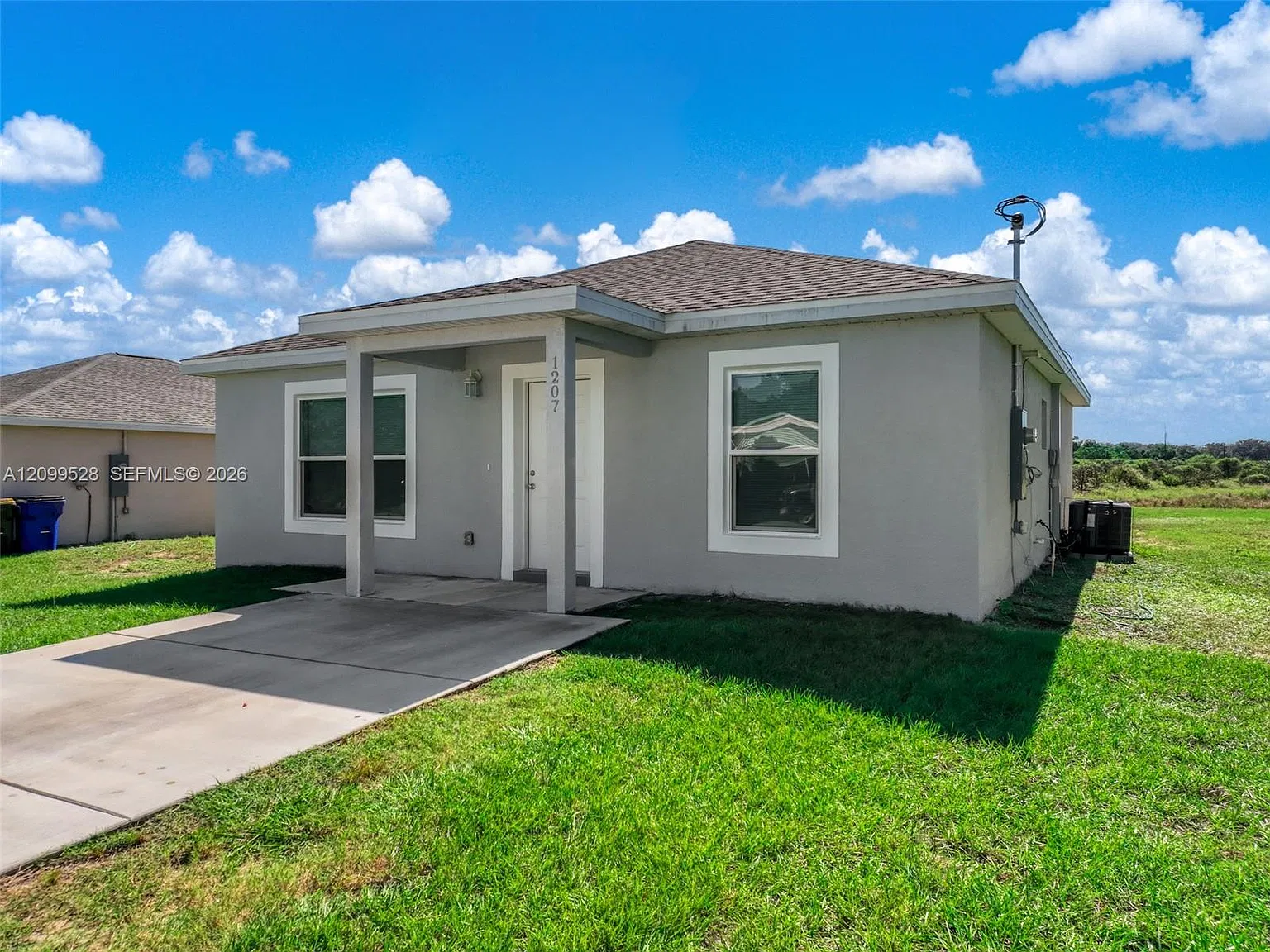 3 bed, 2.0 bath, $1,490 — Photo 3