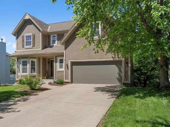14436 Hemlock St, Overland Park, KS 66223