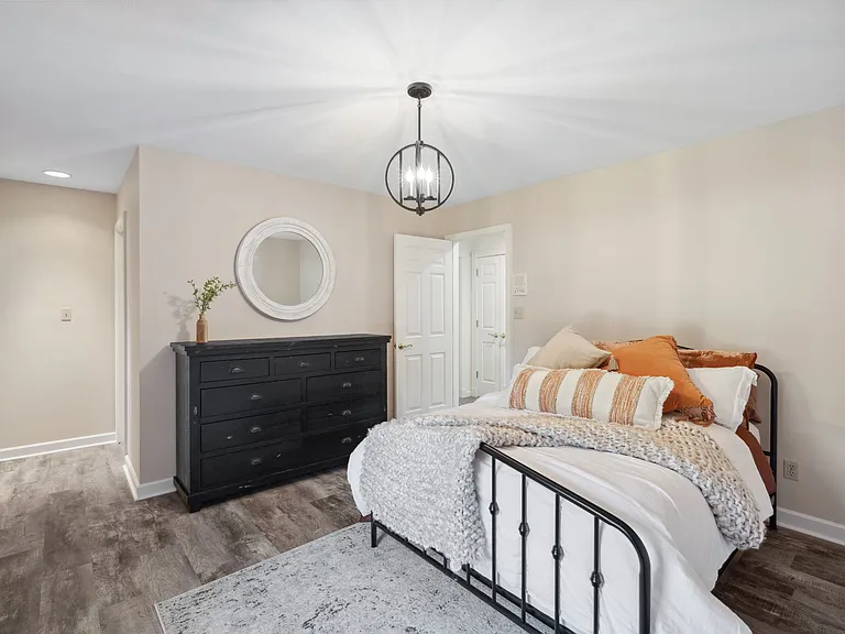 2504 Ron Dr — Photo 17