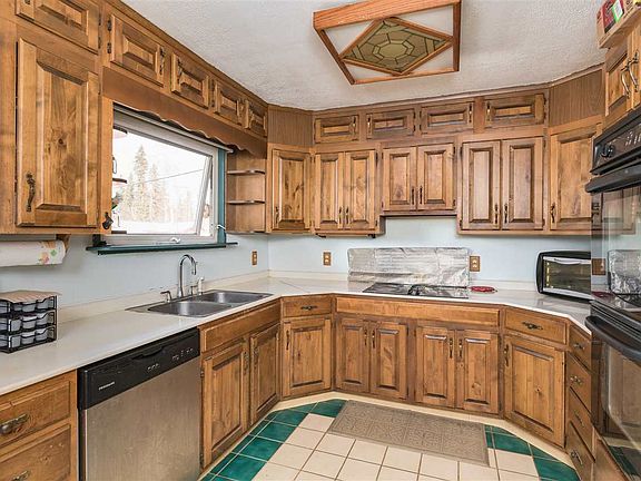 4th image of 208 Farewell Ave