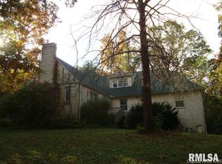 1968 Knox Rd #2400-N, Victoria, IL 61485