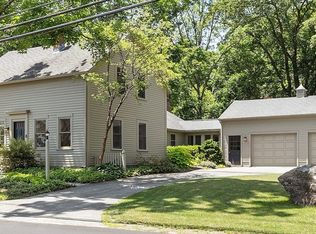 8 Piper Rd, Acton, MA 01720