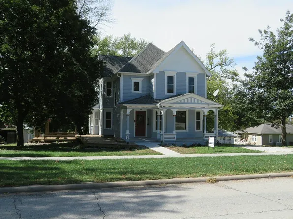 314 N Walnut St, Avoca, IA 51521