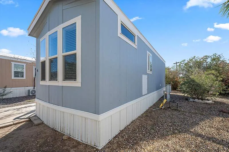 1 bed, 1.0 bath, 385 sqft, $800 — Photo 2