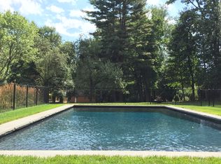 17 Oak Ln, Randolph, NJ 07869