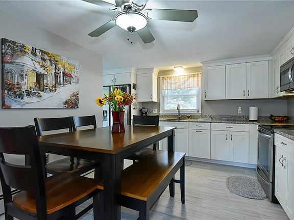 5th image of 3 Cedarwood Dr