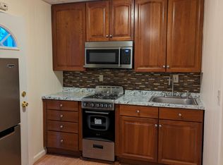 250 Pawling Ave #3, Troy, NY 12180