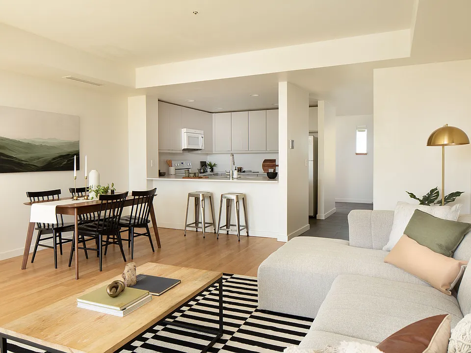 The George Apartments