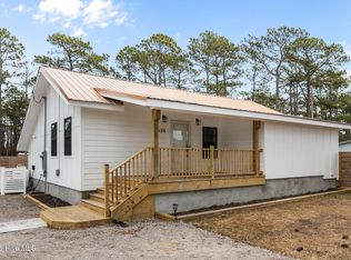 639 E Chatham Street, Newport, NC 28570