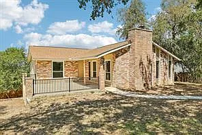 4 bed, 3.0 bath, 2694 sqft, $2,750 — Photo 2