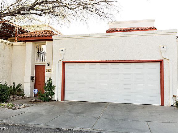 5th image of 213 N Ashbury Ln