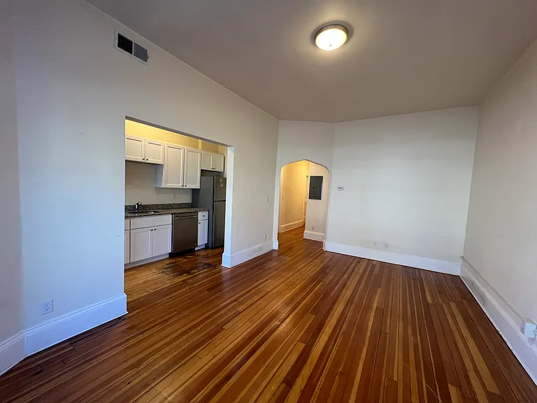 1463 Beacon St #11D — Photo 7