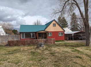 151 S Quincy Ave, Hines, OR 97738