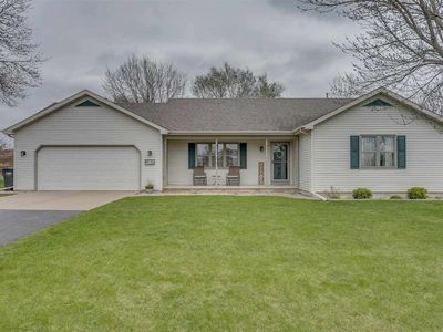 N9126 Cherry Meadow Dr, APPLETON, WI, 54915