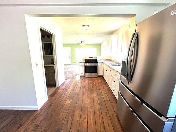 4th image of 69225 Section St